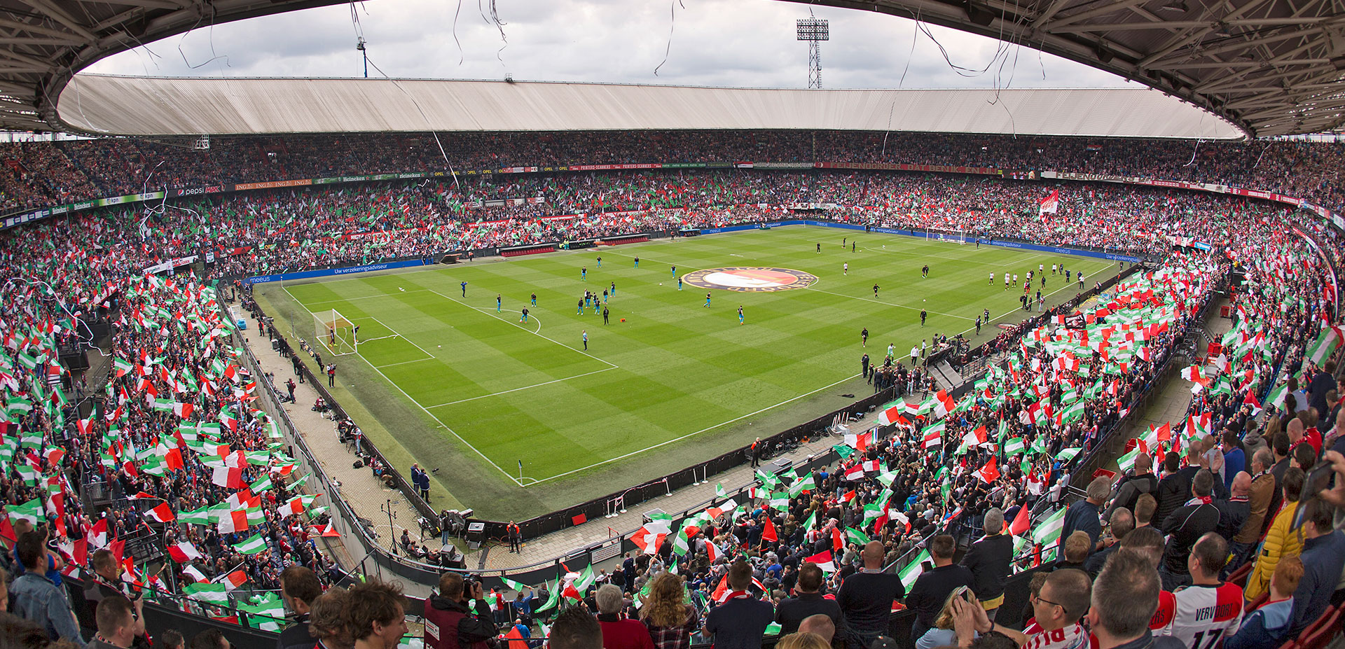 365 dagen relevant voor de trouwste supporters van Feyenoord